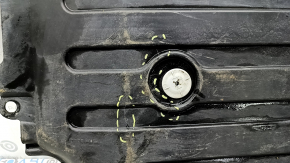 Crăpături, rupturi la protecția inferioară dreapta spate a caroseriei Volvo XC60 18-26