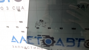 Стекло двери задней правой Hyundai Santa Fe 24-26 тонированное