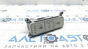 USB Hub Hyundai Santa Fe 24-26 USB-C