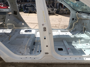 Pilonul central drept al caroseriei modelului Hyundai Santa Fe 24-26 pe caroserie