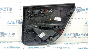 Обшивка двери карточка задняя левая Audi A5 F5 21-25 5D ерная, вставка кожа черная, подлокотник кожа коричневая, с накладкой черный глянец, хром, с ручкой, тычки, вмятины, потерта