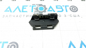 Emblema cu inscripția „quattro” pe grila radiatorului Audi A5 F5 20-25 nisip