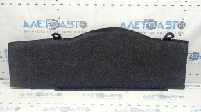 Podeaua portbagajului unui Ford Fusion mk5 13-20 plug-in s-a desprins.