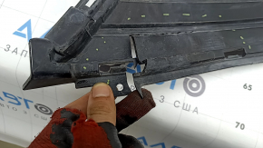 Structura grilei inferioare a barei față Ford Fusion mk5 17-18, crăpată