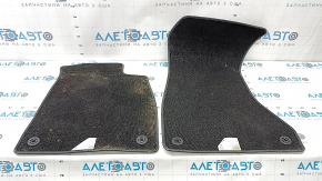 Set de 2 covorașe din material textil pentru partea din față a modelului Audi A5 F5 18-25 5D, negre, curățabile chimic, uzate pe partea șoferului