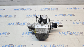 ABS АБС в сборе с ГТЦ Toyota Prius V 12-14 пропускает воздух