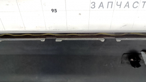 Bara spate nefinisată pentru Mercedes W213 E 17-20 cu senzori de parcare, fără mulaje, pachet AMG, argintiu, crăpături, zgârieturi, elemente de fixare rupte, element de fixare BSM desprins