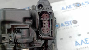 Фара передняя левая в сборе Mercedes W213 E 17-19 LED, скол