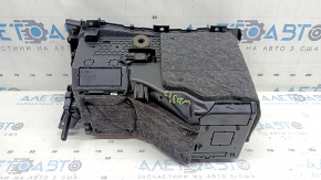 Torpedou Mercedes W213 E 17-23 negru, zgârieturi, elemente de fixare rupte