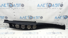 Ornamente centrale pentru panoul frontal Mercedes W213 E 17-20, lemn texturat negru, cu iluminare din spate