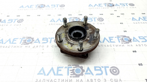Butuc dreapta față ruginit pentru un Subaru Forester 25-26