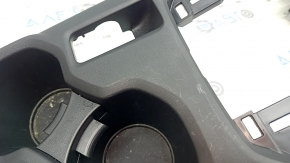 Подстаканник центральной консоли Subaru Forester 25-26 черный, потерт