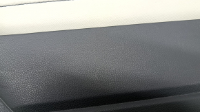Panou ușă spate stânga Subaru Forester 25-26, negru cu inserție din material textil gri, cotieră din cauciuc gri, zgârieturi