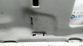 Tapițerie plafon gri Toyota Highlander 20-22 cu trapă, cu guri de aerisire, zgârieturi, cute, necesită curățare chimică, se decojește
