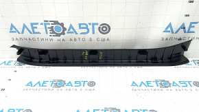 Накладка порога передняя левая Subaru Forester 25-26 черная, потерта