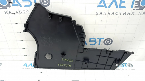 Subaru Forester 25-26 negru, ornament consolă centrală zgâriată, partea spate stânga
