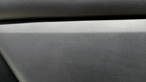 Panou ornamental ușă, față dreapta, Toyota Highlander 20-26, piele neagră, XLE, XSE, inserție neagră, cotiera din piele neagră, zgârieturi