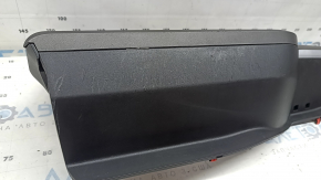 Ornament panou frontal dreapta pentru Toyota Highlander 20-26 cu mulaj pentru ecran de 8", zgârieturi