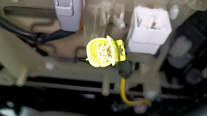 Водительское сиденье Toyota Highlander 22-23 с airbag, электрическое, подогрев, кожа черная, XLE, заломы на коже