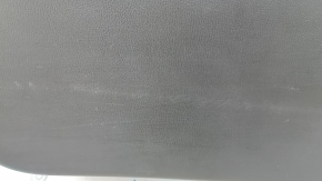 Обшивка двери багажника нижняя Mazda CX-5 17-25 черная, потерта