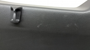 Обшивка двери багажника нижняя Mazda CX-5 17-25 черная, потерта