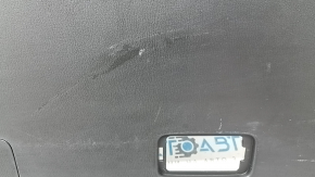 Обшивка двери багажника нижняя Mazda CX-5 17-25 черная, потерта