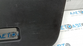 Обшивка двери багажника нижняя Mazda CX-5 17-25 черная, потерта