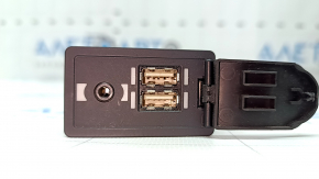 Hub USB AUX Lexus UX200 UX250h 19-26