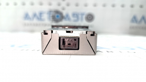 Hub USB Lexus UX200 UX250h 19-26