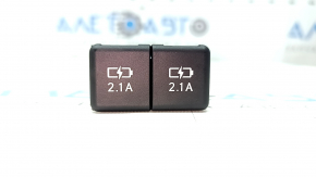 Hub USB Lexus UX200 UX250h 19-26