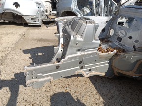 Panou lateral dreapta față Mercedes W213 E 17-23, argintiu
