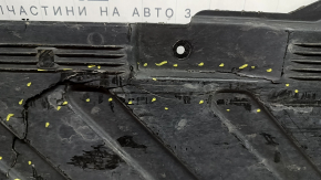 Protecție partea inferioară dreapta pentru Mercedes W213 E 17-23: fisuri, fracturi, fragmente lipsă
