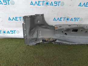 Panoul din spate al Mazda CX-90 24-26 este tăiat cu ferăstrăul, negru