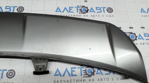 Губа переднего бампера центральная Kia Sorento 21-24 HEV, PHEV серебро, царапины, сколы