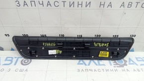 Накладка порога наружная задняя правая Kia Sorento 21-23 HEV черная, с хром вставкой, царапины, тычка