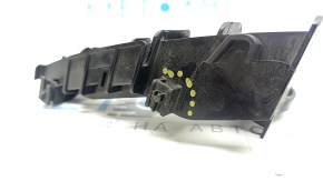 Suportul barei spate, stop bară dreapta, Toyota Camry v70 18-24, este defect.