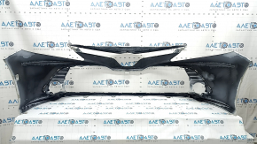 Бампер передний голый Toyota Camry v70 18-20 LE\XLE без парктроников, белый, царапины, вмятины, трещина