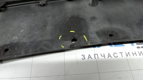 Bara spate nealterată Lincoln MKZ 17-20, partea inferioară, structură, zgârieturi, elemente de fixare îndoite, rupte