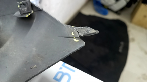 Bara spate nealterată Lincoln MKZ 17-20, partea inferioară, structură, zgârieturi, elemente de fixare îndoite, rupte