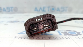 Cablaj pentru motorul ventilatorului de răcire din dreapta pentru un Lexus UX250h UX300h (19-26)