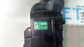 Comutatorul de sub volan din dreapta Toyota Camry v70 18-