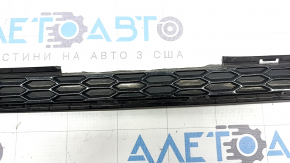 Grilă bară spate Kia Sorento 21-26 HEV, PHEV, negru lucios, fragmente lipsă, elemente de fixare rupte, crăpată