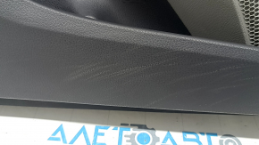 Обшивка двери карточка передняя левая Toyota Camry v70 18-23 темно-серая с серой вставкой пластик, подлокотник резина, потерта