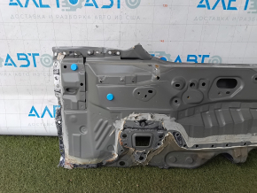 Panoul din spate al Lexus CT200h 11-17 a fost tăiat cu ferăstrăul, negru.