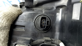 Фара передняя правая Toyota Camry v70 18-20 галоген + LED