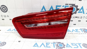 Lampa interioară pentru capacul portbagajului dreapta Audi A6 C7 12-15 pre-restilizare, DEPO