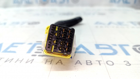Cip negru pentru modulul computer airbag SRS al modelului hibrid Toyota Camry V70 18-20