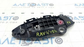 Крепление переднего бампера правое Toyota Rav4 19-25 сломаны защелки