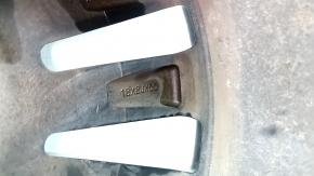 R18x8J Lincoln MKZ 17-20 zgârietură ușoară la bordură, coroziune