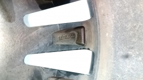 R18x8J Lincoln MKZ 17-20 zgârietură ușoară la bordură, coroziune